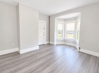 51 River St APT 1, Braintree, MA 02184