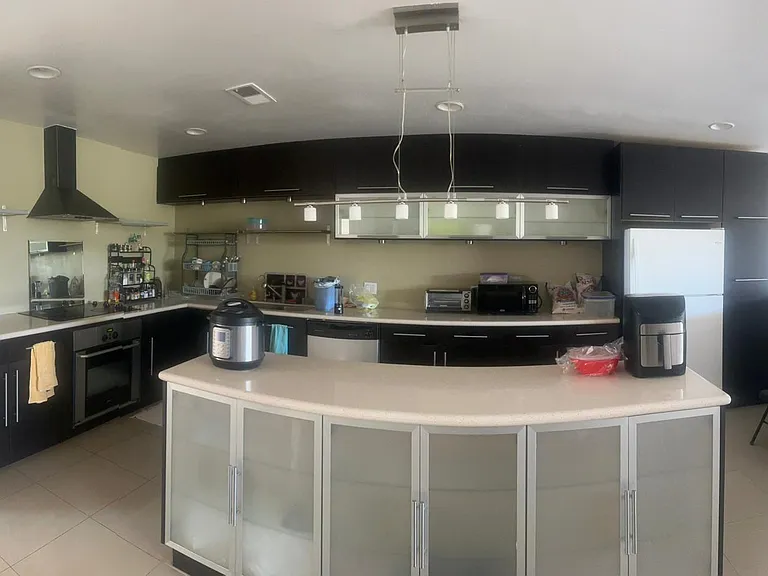 1208 Tina Ln — Photo 4