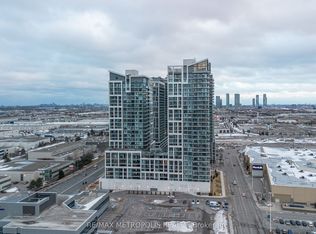 9000 Jane St #1214, Vaughan, ON L4K0M6