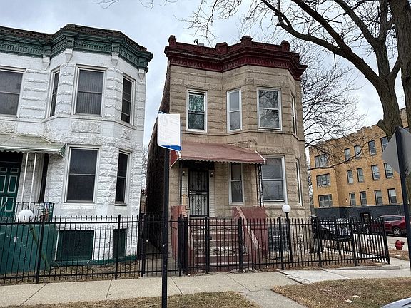 3rd image of 3900 W Fillmore St