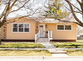 220 N Marshall St, Mitchell, SD 57301