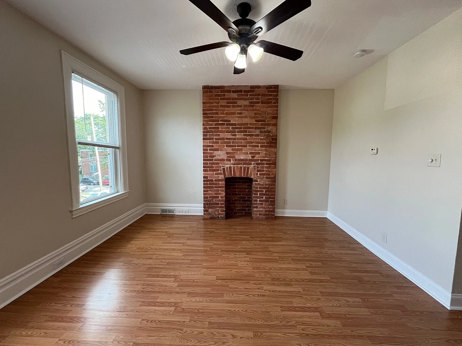 Highview 837 - 2 — Photo 4