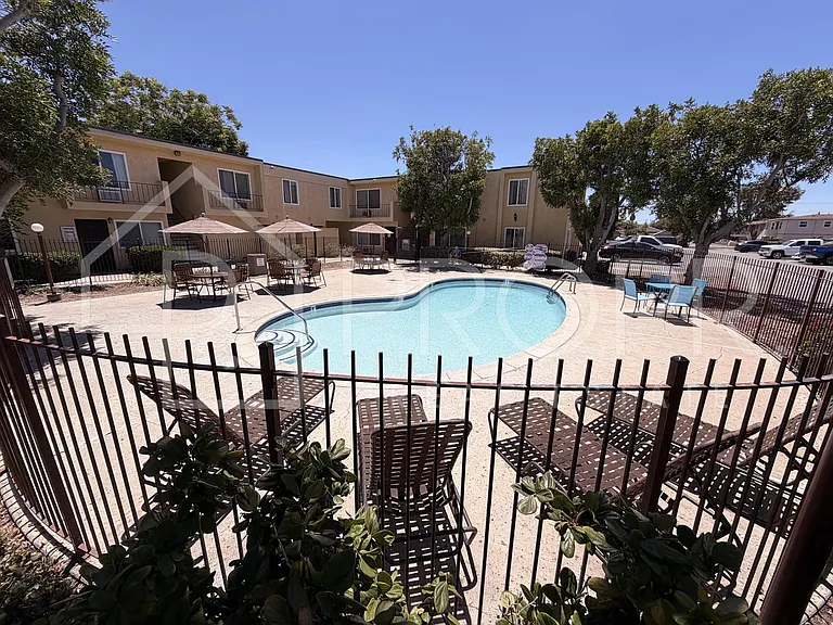 3240 Olive St — Photo 16