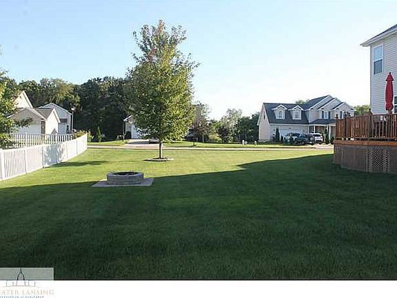 3rd image of 2674 Yachtsman Dr