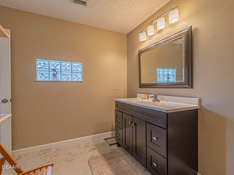6236 Clover Bend Dr — Photo 43