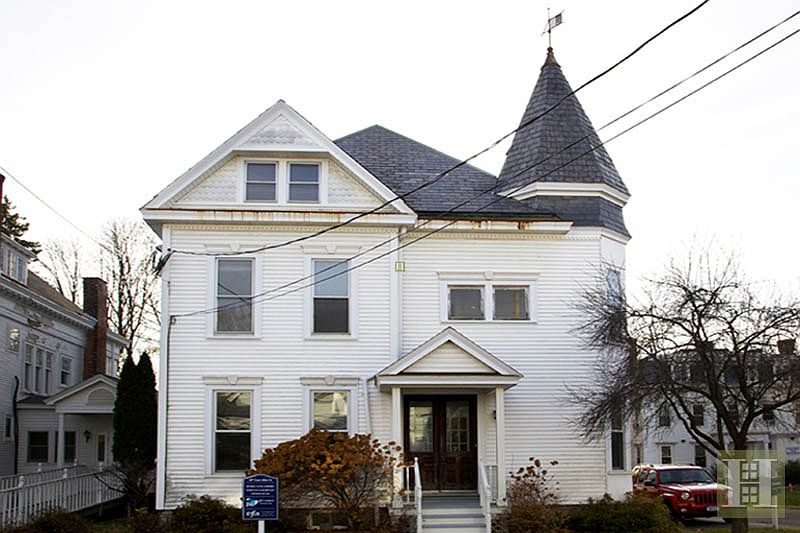 1st image of 437 E Allen St
