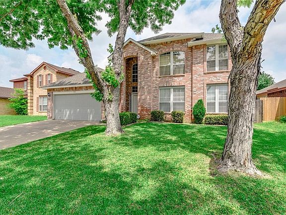 2nd image of 715 Blossomwood Dr