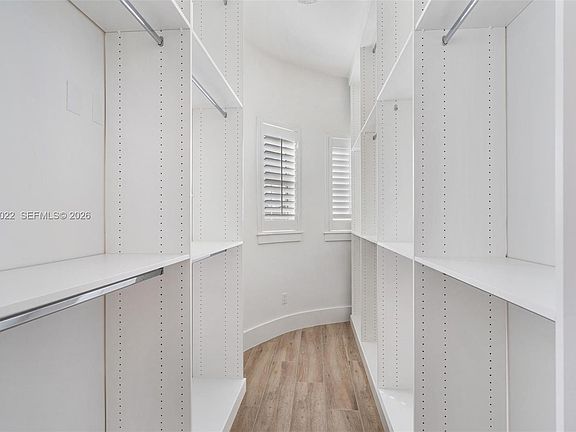 3rd image of 1757 NE 9th St #1757