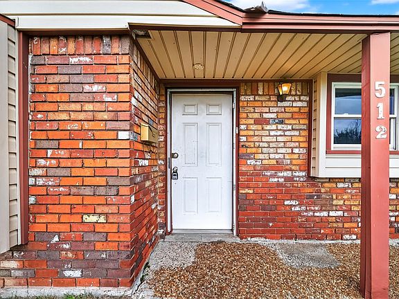 4th image of 512 Harold Ln