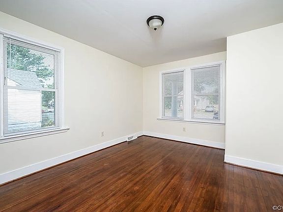 3rd image of 3400 Logandale Ave