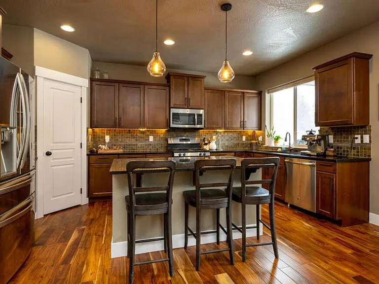 1087 Timber Mountain Ln — Photo 8