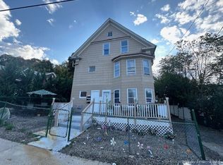 14 Niagara St, Waterbury, CT 06705