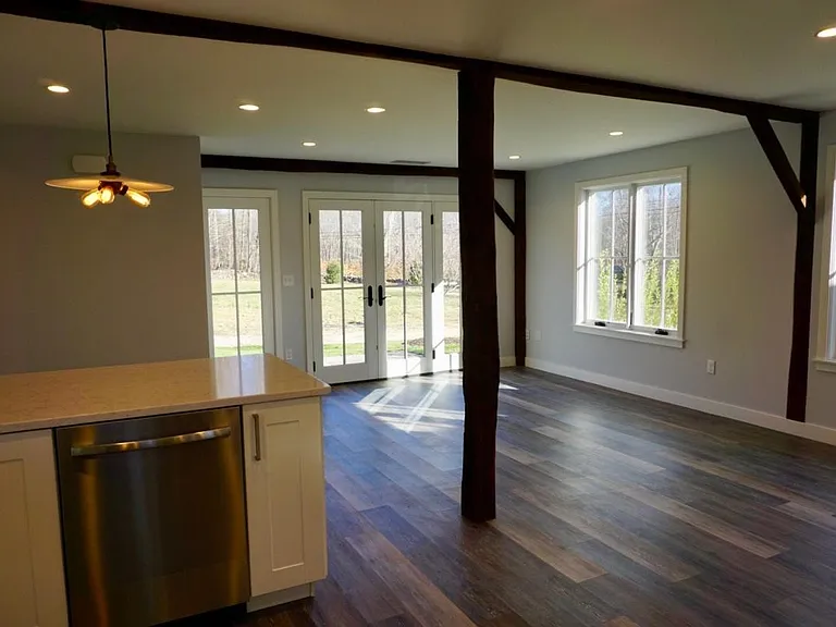 4 Hemlock Rd — Photo 9