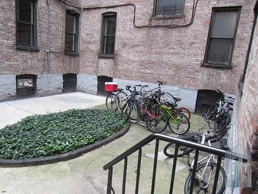 Rented by Skyline Group Real Estate | media 7