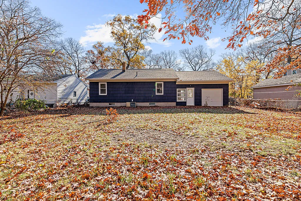 248 Eric Ave photo 1