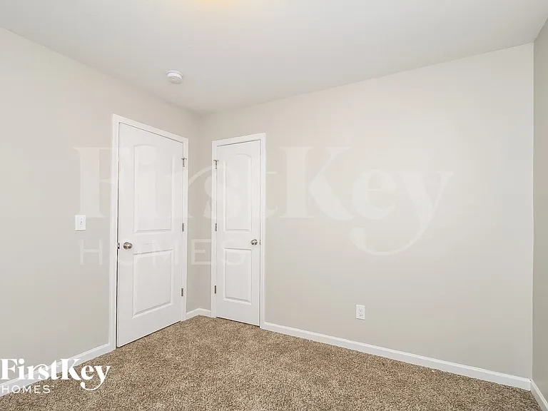 5924 Odenton Ln — Photo 11