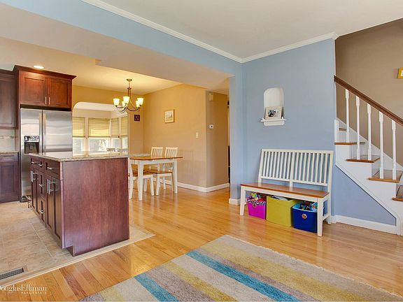 5th image of 1624 Barbara Ln