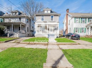 1207 N Douglas St, Peoria, IL 61606