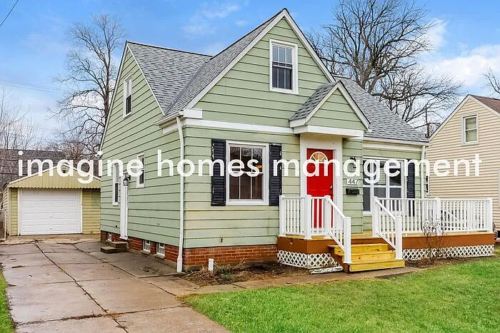 3 bed, 1.0 bath, 1030 sqft, $1,650 — Photo 3