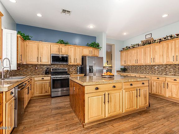 5th image of 42523 N Ericson Ln
