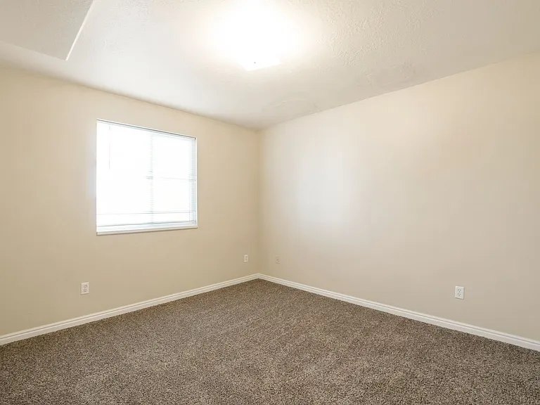 854 Easy St — Photo 8