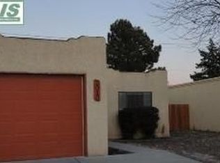 2010 Chateau Dr, Las Cruces, NM 88005