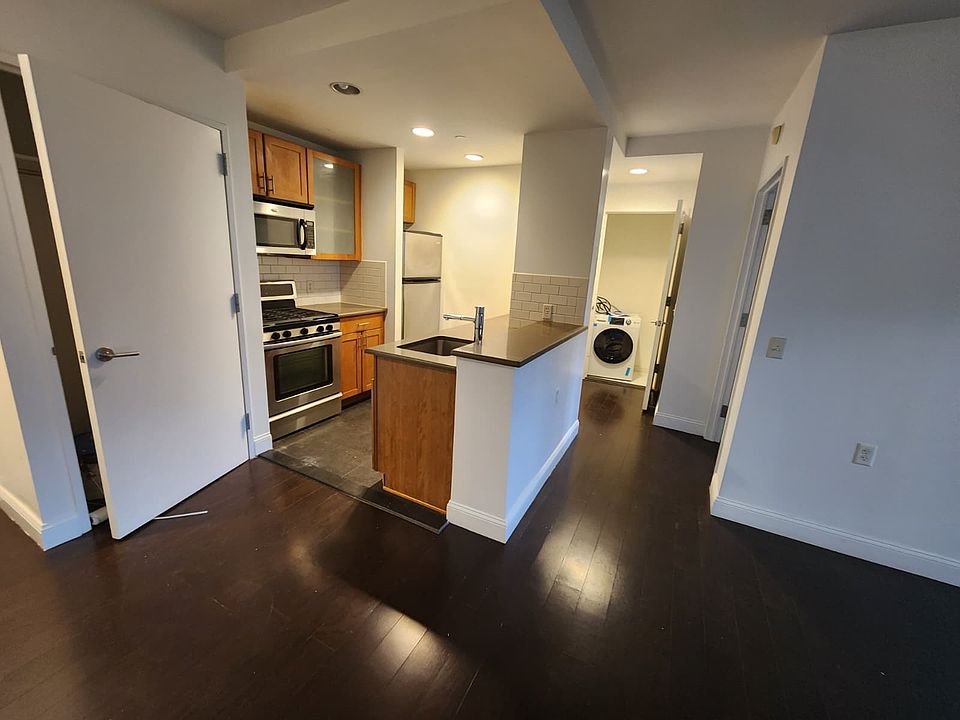 1st image of 327 E 101st St APT 4E