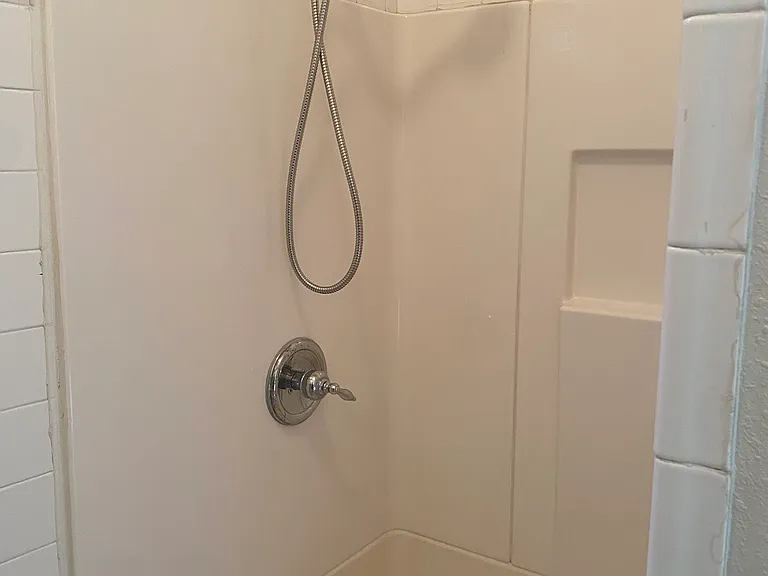 5201 Leeland St #1 — Photo 9