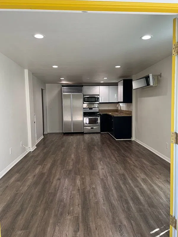 1 bed, 1.0 bath, 836 sqft, $2,795 — Photo 1