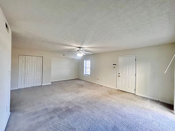 2nd image of 23 Rosewood Ct Unit 103