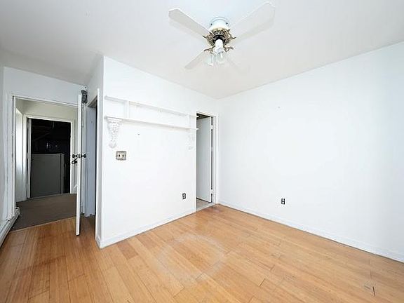 4th image of 200 Sand Ln