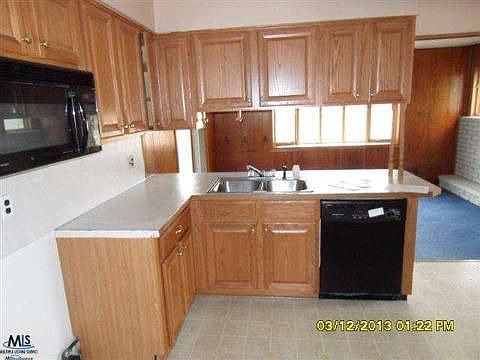 5th image of 21241 Bayside St