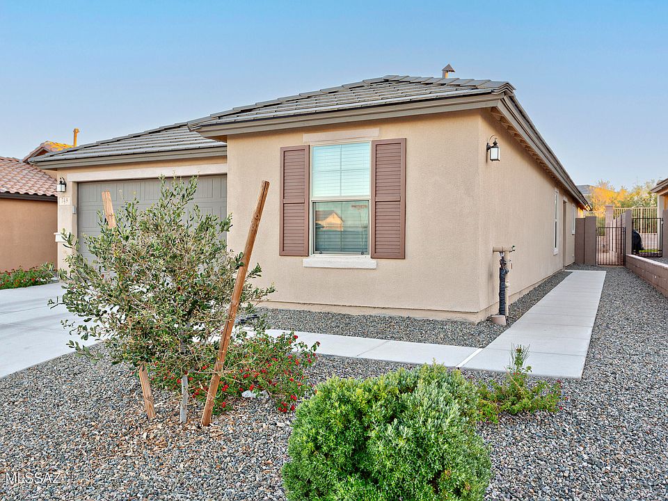 1st image of 749 W Calle Calca