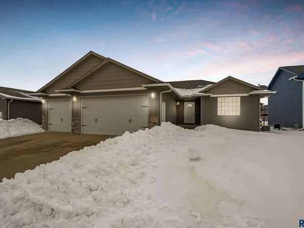 3417 E Brewster St, Sioux Falls, SD 57108