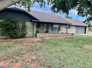 821 N Peace Ave, Elk City, OK 73644