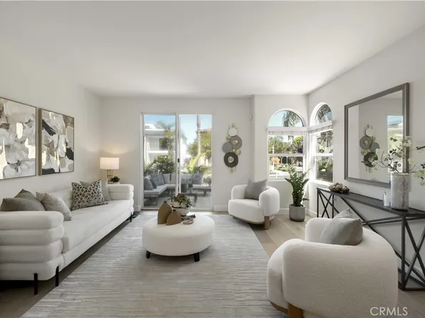 526 12th St, Huntington Beach, CA 92648
