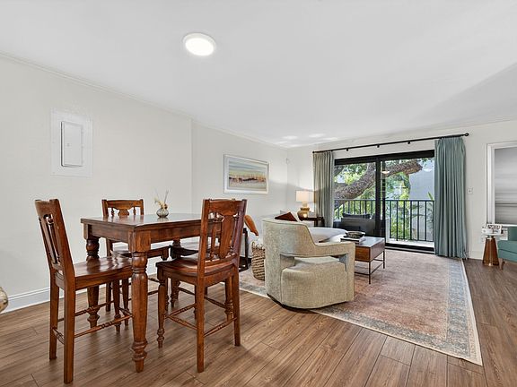3rd image of 105 4th Ave NE Unit 212