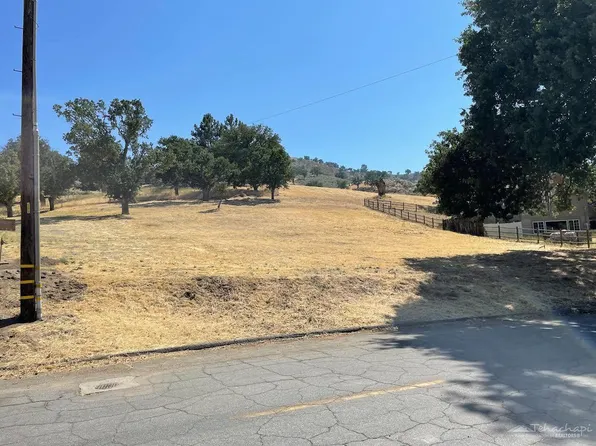 28420 Delaware Dr #174, Tehachapi, CA 93561