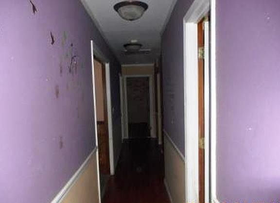 5th image of 911 Manchester Dr