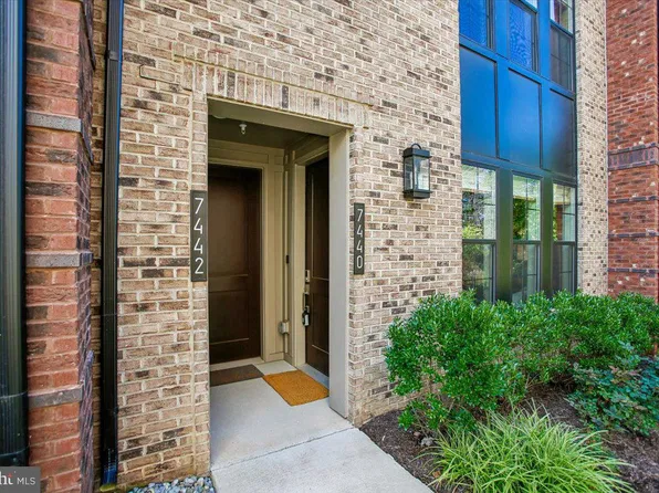 7440 Backett Wood Ter Unit 503, McLean, VA 22102