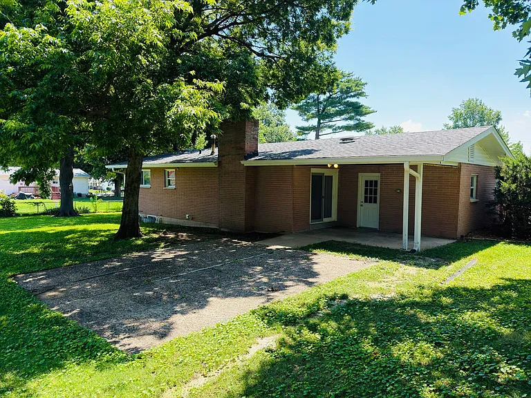 79 Ruth Dr — Photo 27