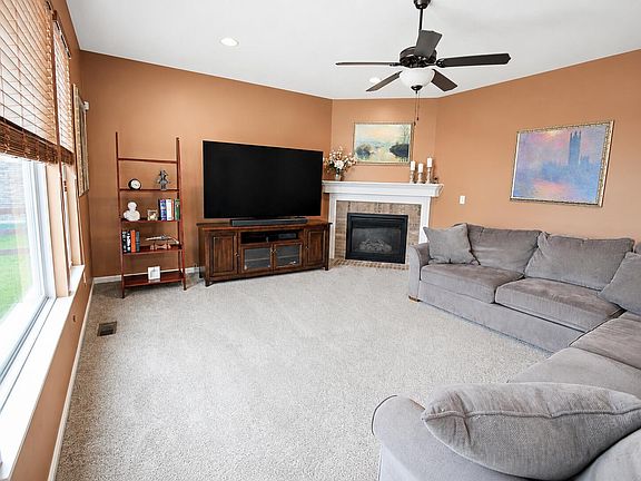 4th image of 2819 Bentwood Dr