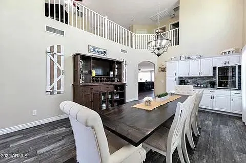 9822 W Melinda Ln — Photo 2