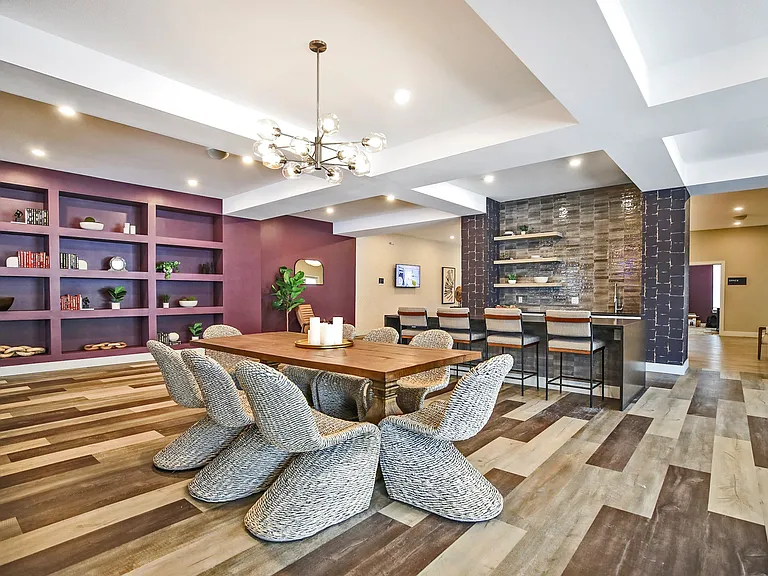 Livery Modern Apartments — Photo 28