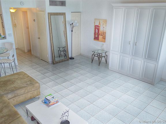 3rd image of 2899 Collins Ave APT 1439