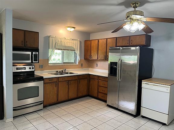 4th image of 526 Haventree Dr
