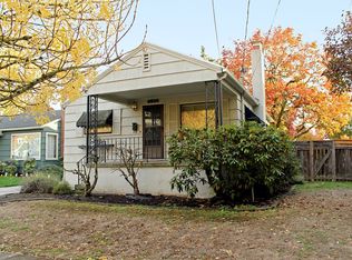 6856 NE Stanton St, Portland, OR 97213