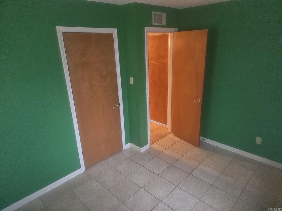 2nd image of 14834 N New Hope Rd