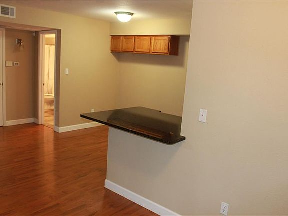 5th image of 4159 Steck Ave Unit 195