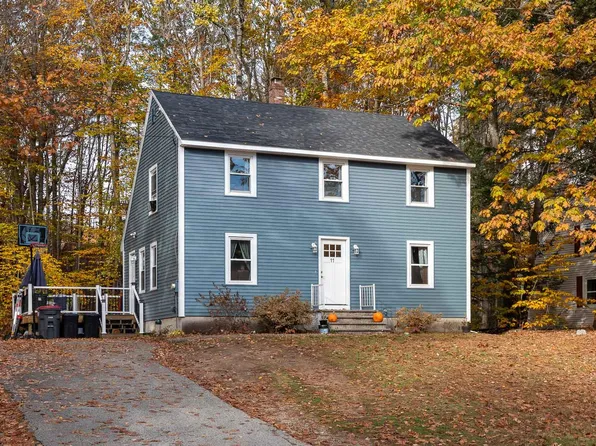 11 Walkers Ridge Drive, Sanford, ME 04073